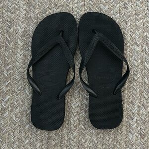 Havaianas black thong flip-flops